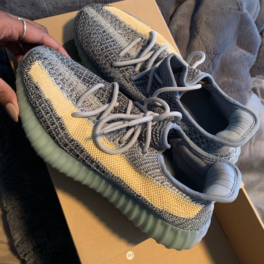 Yeezy 350 V2 Israfill